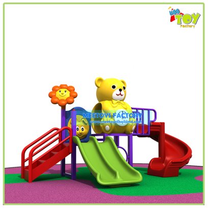 กระดานลื่นหมีน้อย